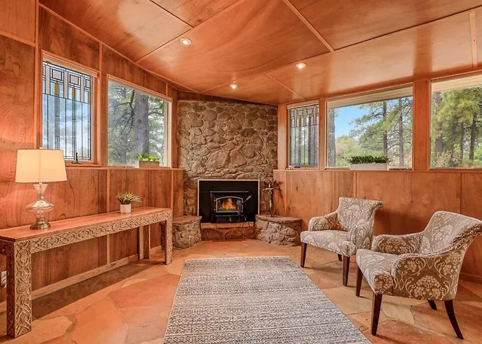 Historic Ranch House Ac On Forest Acres In Town Flagstaff